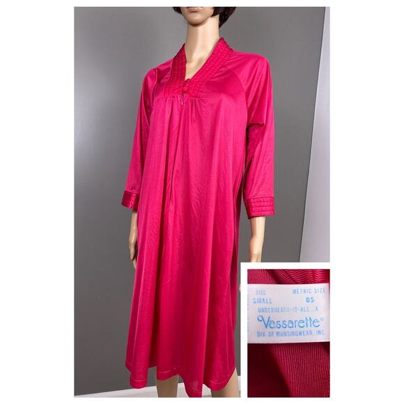 Vintage Vassarette Nylon Nightgown Small Raspberry Pink Quilted Yoke 3/4 Sleeve - Picture 2 of 16